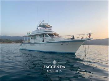 HATTERAS COKPIT 67