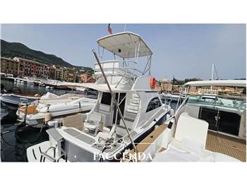 LUHRS 32 fly