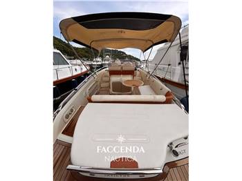 INVICTUS YACHT 280 GT