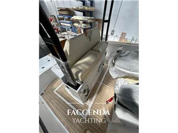 LILYBAEUM YACHT LIPARI 31