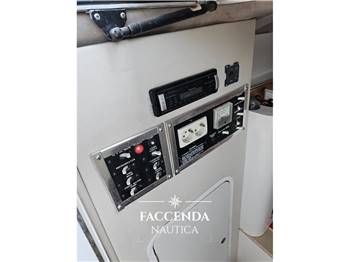 CROWNLINE 268 CR