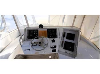 HATTERAS 60 Convertible