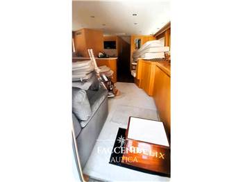 HATTERAS 60 Convertible