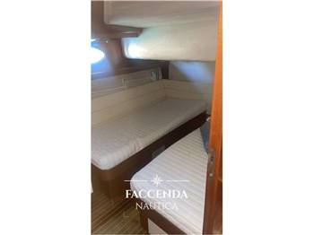 UNIESSE MARINE 48 FLY