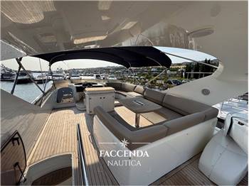 PRINCESS YACHTS 67