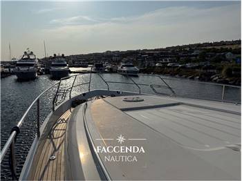 PRINCESS YACHTS 67