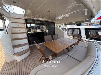 PRINCESS YACHTS 67