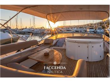 SUNSEEKER MANHATTAN  74