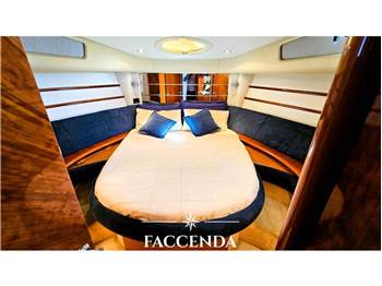 AZIMUT 46