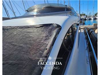 AZIMUT 46