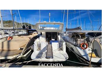 AZIMUT 46