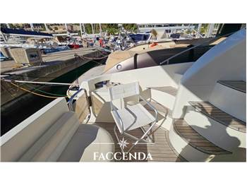 AZIMUT 46