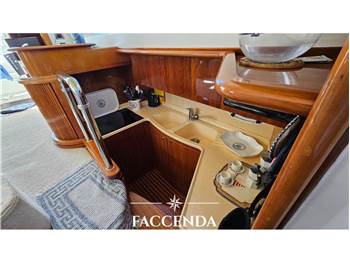 AZIMUT 46