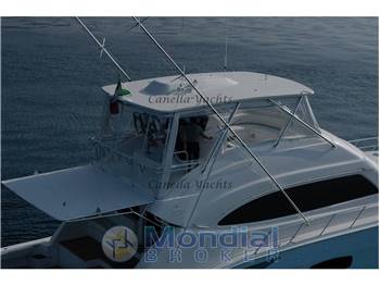Bertram Yachts 700 Convertibile