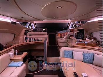 Ferretti 550