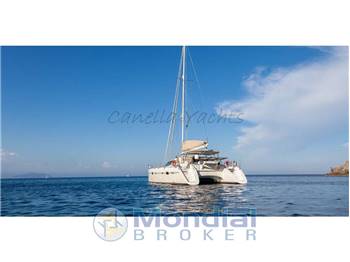 Privilege 585 Catamaran