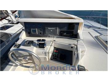 Ferretti 550