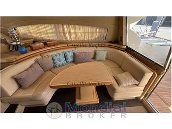 Ferretti 550