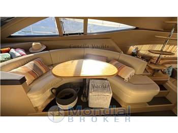 Ferretti 550