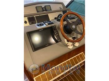 Riviera 40 Fly