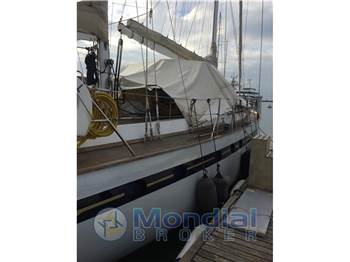 Benetti Sail Division MOTOVELIERO