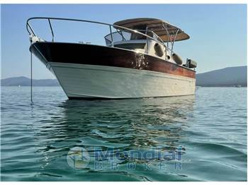 Cantieri Tirrenia Viveur 28 Cabin