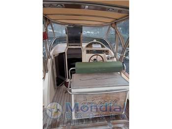 Cantieri Tirrenia Viveur 28 Cabin