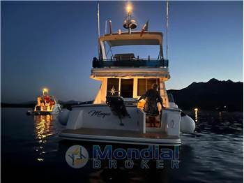 Tiara Yachts 360 Fly