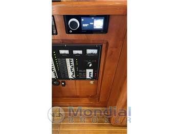Tiara Yachts 360 Fly