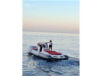 Pirelli PZERO 880 SPORT