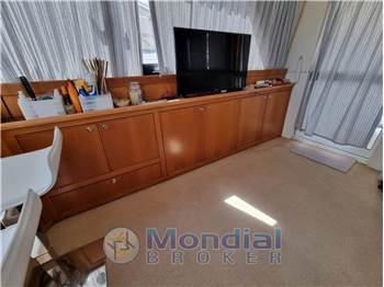 Riviera Marine 43 Flybridge