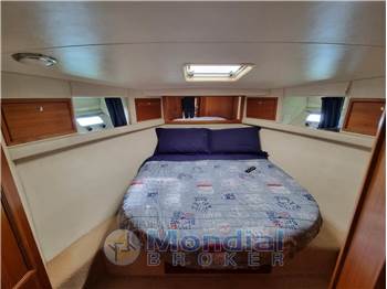 Riviera Marine 43 Flybridge