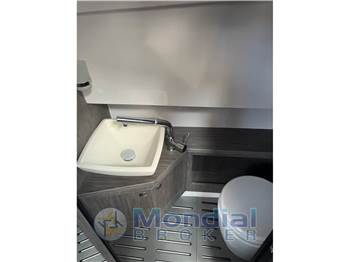 Ranieri International Cayman 33 Excutive