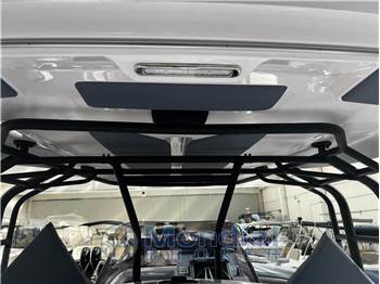 Ranieri International Cayman 38 Excutive