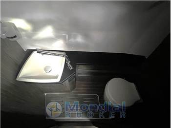 Ranieri International Cayman 38 Excutive