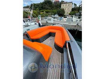 Albatro International 32 Open FB