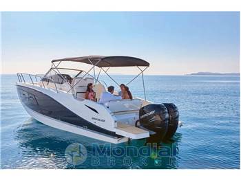 Quicksilver Active 875 sundeck