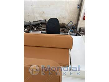 Prua Al Vento Huracan 5.7