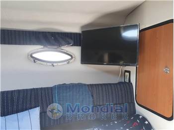 Crownline 270 CR