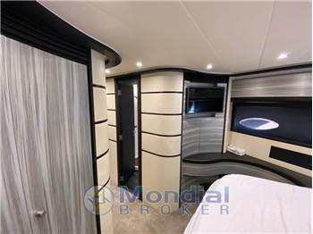 Pershing Pershing 76