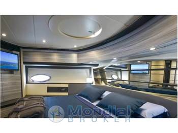Pershing Pershing 76