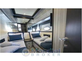 Pershing Pershing 76