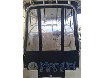 Boston Whaler 255 Conquest