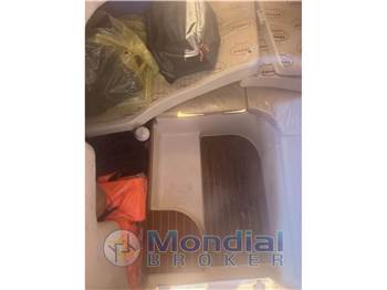 Sessa Marine Key Largo 22'