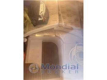 Sessa Marine Key Largo 22'