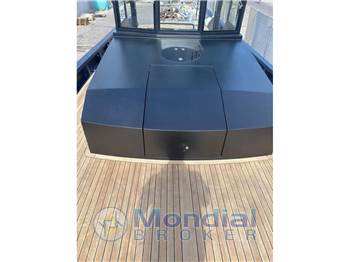Figli di Guarisco Giovanni M/Y 12M AA WJ
