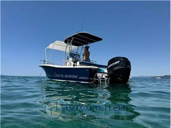 White Shark 215