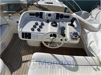 Sealine F44