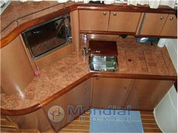 Sealine F44
