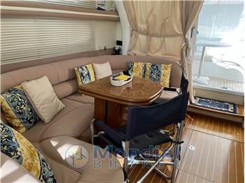 Sealine F44